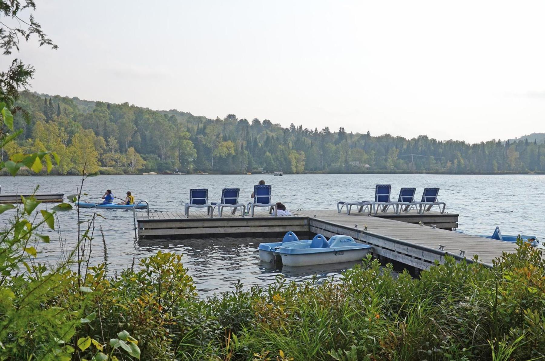 Lakefront Mountain View Remote Work - 1 Bd Suite Lac-Supérieur Extérieur photo